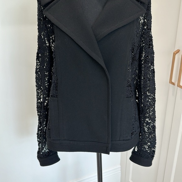 Vintage black Elie Tahari blazer, size Medium - Picture 5 of 5